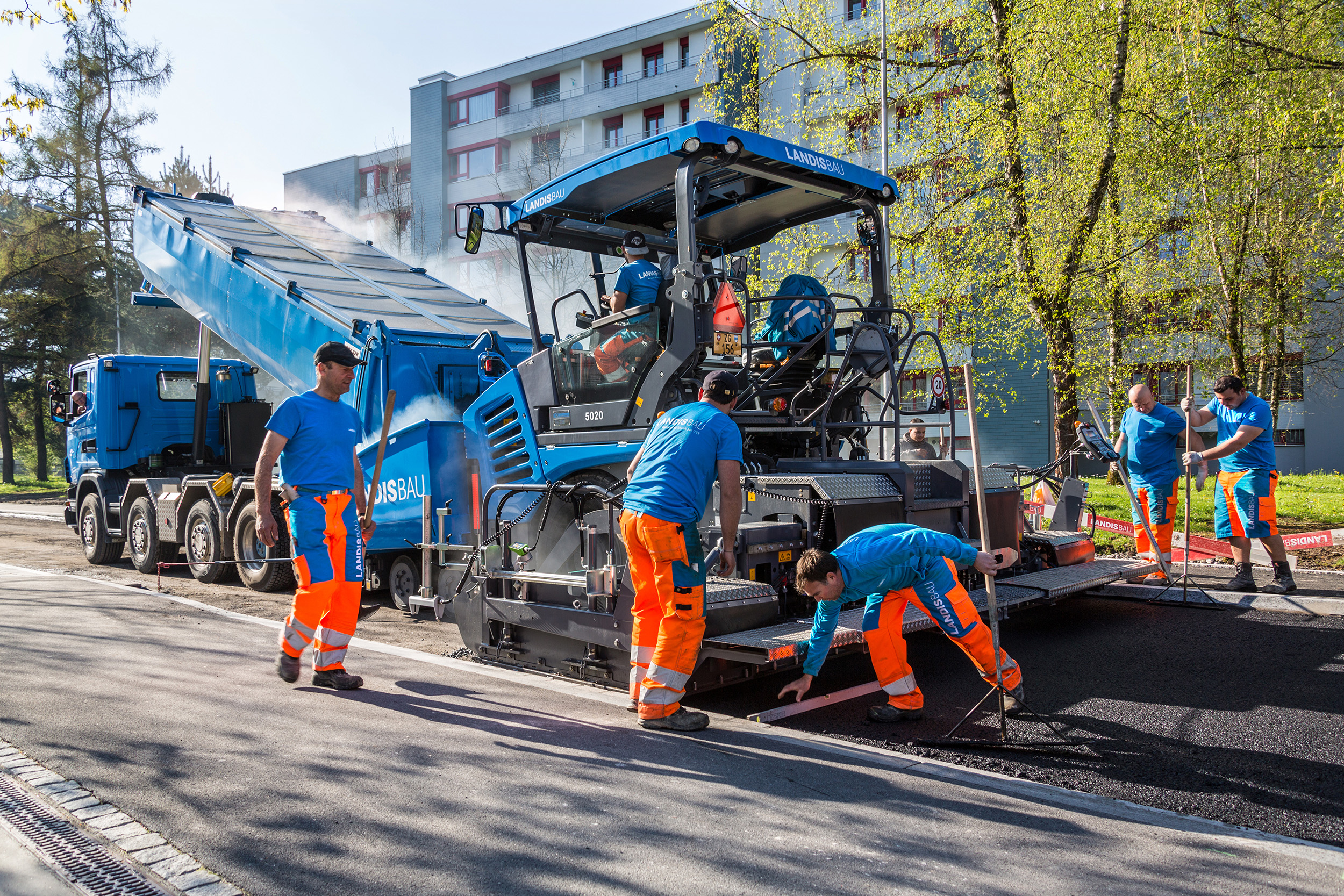 Landis Bau in action